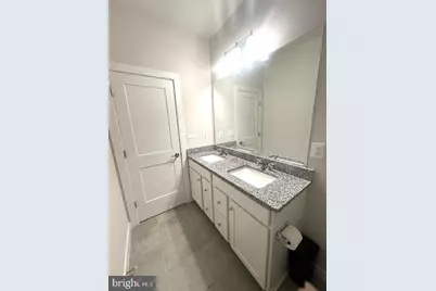 14130 Gypsum Loop #72, Chantilly, VA 20151 - Photo 4