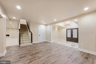 9036 Jeffery Rd, Great Falls, VA 22066 - Photo 10