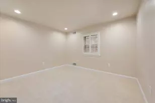 9036 Jeffery Rd, Great Falls, VA 22066 - Photo 30