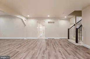 9036 Jeffery Rd, Great Falls, VA 22066 - Photo 8