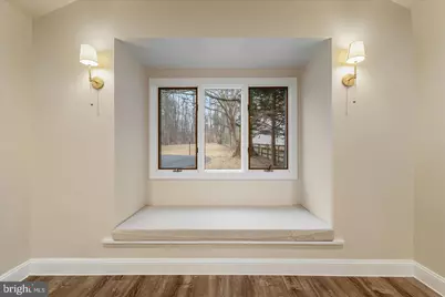 9036 Jeffery Road, Great Falls, VA 22066 - Photo 12