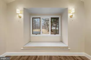 9036 Jeffery Rd, Great Falls, VA 22066 - Photo 12