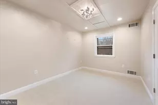 9036 Jeffery Rd, Great Falls, VA 22066 - Photo 32