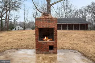 9036 Jeffery Rd, Great Falls, VA 22066 - Photo 56
