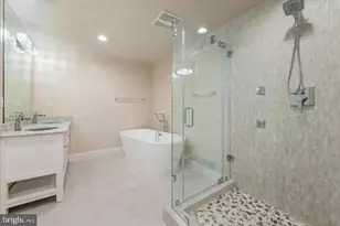 9036 Jeffery Rd, Great Falls, VA 22066 - Photo 40