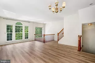 8408 Jovin Cir, Springfield, VA 22153 - Photo 8