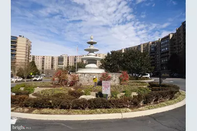 8380 Greensboro Drive #1024, McLean, VA 22102 - Photo 1