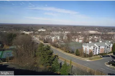8380 Greensboro Drive #1024, McLean, VA 22102 - Photo 10