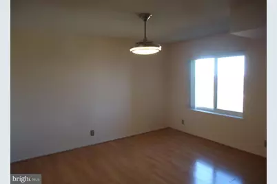 8380 Greensboro Drive #1024, McLean, VA 22102 - Photo 6