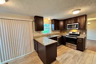 3001 Gatepost Ln, Herndon, VA 20171 - Photo 8
