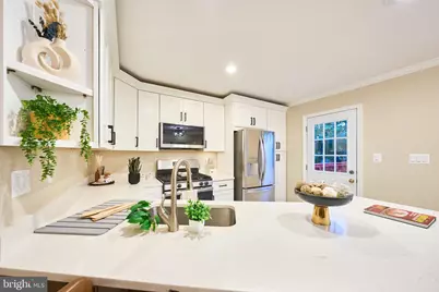 5473 Middlebourne Lane, Centreville, VA 20120 - Photo 30