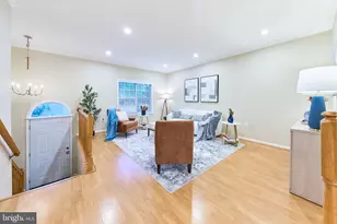 5473 Middlebourne Ln, Centreville, VA 20120 - Photo 10