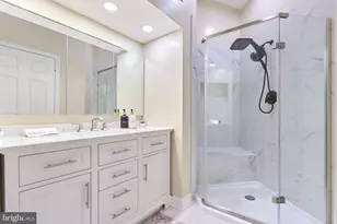 5473 Middlebourne Ln, Centreville, VA 20120 - Photo 36