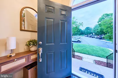 5473 Middlebourne Lane, Centreville, VA 20120 - Photo 6