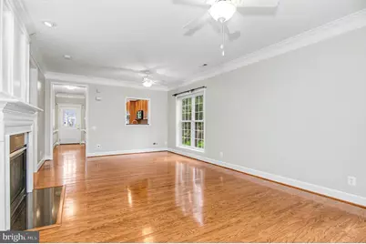 8406 Mountain Larkspur Dr Drive, Lorton, VA 22079 - Photo 26