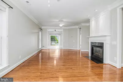 8406 Mountain Larkspur Dr Drive, Lorton, VA 22079 - Photo 22