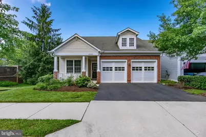 8406 Mountain Larkspur Dr Drive, Lorton, VA 22079 - Photo 2