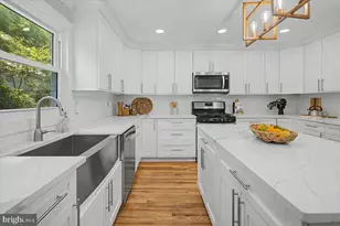 4612 Steadman Pl, Alexandria, VA 22309 - Photo 6