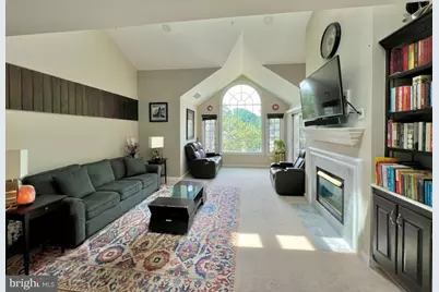 12225 Fairfield House Dr#112C, Fairfax, VA 22033 - Photo 4