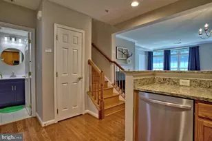 4633 Battenburg Ln, Fairfax, VA 22030 - Photo 16