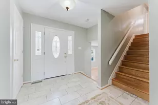 5604 Mt Burnside Way, Burke, VA 22015 - Photo 4