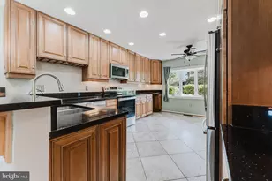 5604 Mt Burnside Way, Burke, VA 22015 - Photo 20