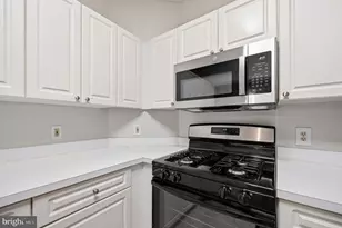 2108 Highcourt Ln, Herndon, VA 20170 - Photo 10