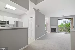 2108 Highcourt Ln, Herndon, VA 20170 - Photo 12