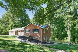 5940 St John Dr, Alexandria, VA 22310 - Photo 1