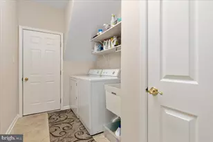 1501 Judd Ct, Herndon, VA 20170 - Photo 18