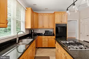 1501 Judd Ct, Herndon, VA 20170 - Photo 10