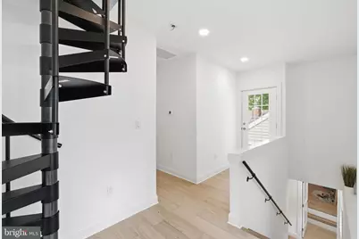 2301 Grove Avenue, Falls Church, VA 22046 - Photo 32