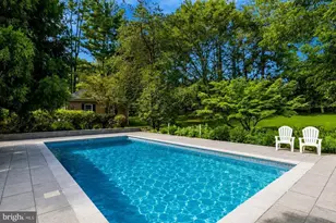 216 River Park Dr, Great Falls, VA 22066 - Photo 2
