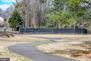 6144 Windward Dr, Burke, VA 22015 - Photo 40