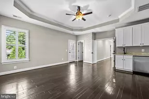 8404 Stonewall Dr, Vienna, VA 22180 - Photo 32