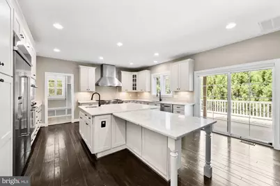 8404 Stonewall Drive, Vienna, VA 22180 - Photo 16