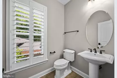 8404 Stonewall Drive, Vienna, VA 22180 - Photo 28