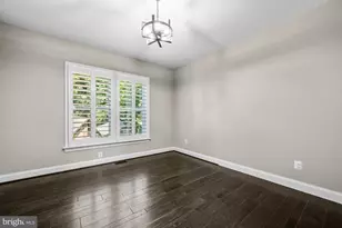 8404 Stonewall Dr, Vienna, VA 22180 - Photo 26