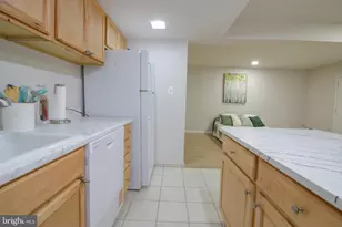 4361 Americana Dr, Annandale, VA 22003 - Photo 6