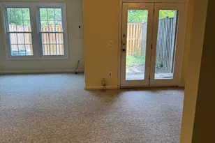 3706 Farmland Dr, Fairfax, VA 22033 - Photo 10