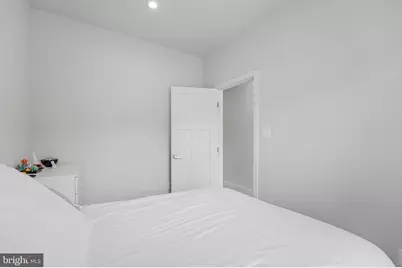 2736 Velocity Road, Herndon, VA 20171 - Photo 28