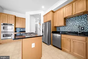 8303 Allerdale Ct, Lorton, VA 22079 - Photo 18