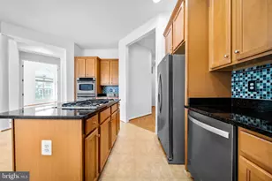 8303 Allerdale Ct, Lorton, VA 22079 - Photo 18
