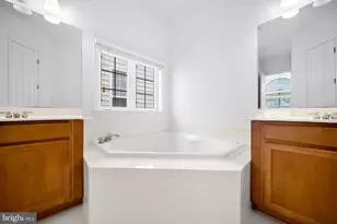8303 Allerdale Ct, Lorton, VA 22079 - Photo 36