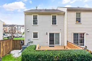 4453 Holly Ave, Fairfax, VA 22030 - Photo 44