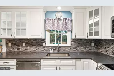 4453 Holly Avenue, Fairfax, VA 22030 - Photo 12
