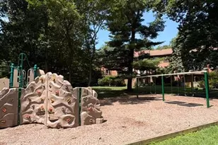 2071 Golf Course Dr, Reston, VA 20191 - Photo 42