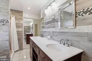 6811 Valley Brook Dr, Falls Church, VA 22042 - Photo 30