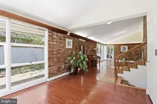 6811 Valley Brook Dr, Falls Church, VA 22042 - Photo 2