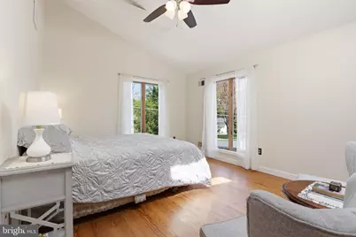 6811 Valley Brook Drive, Falls Church, VA 22042 - Photo 16